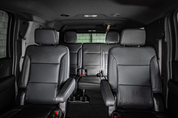 Chevy Suburban LT - Image 6