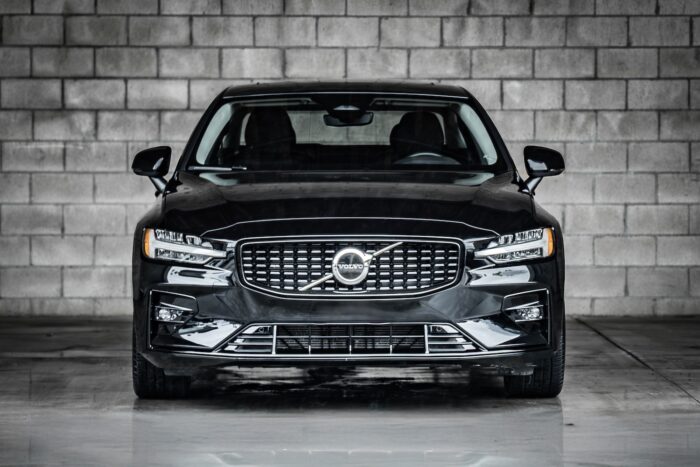 Volvo S60 - Image 2