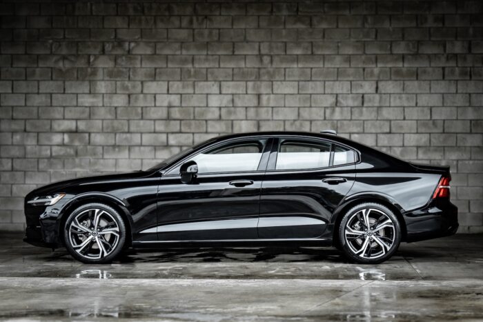 Volvo S60 - Image 3
